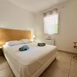 Vue Piscine Sympa 瓦尔拉普拉日