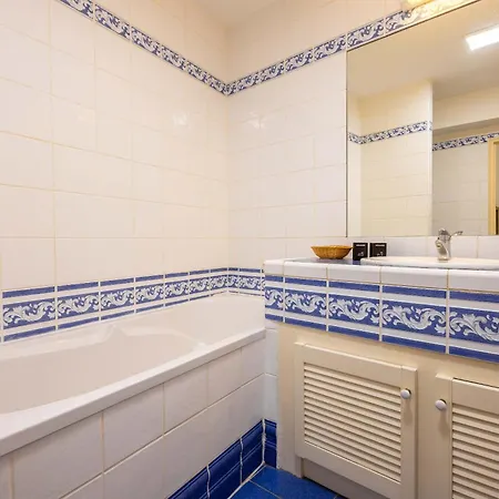 Vue Piscine Sympa Daire Valras-Plage